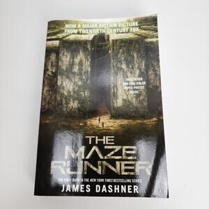 The Maze Runner (Young-Adult Sci-Fi Dystopian Thriller Fiction) Paperback Book